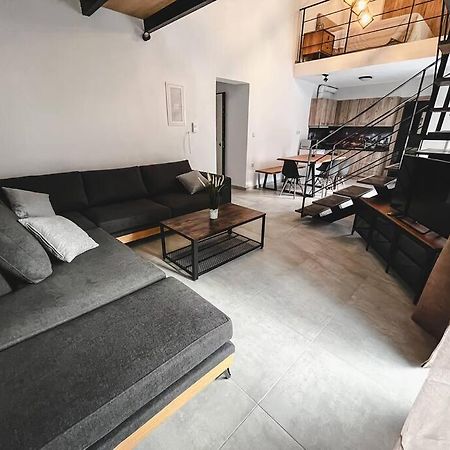 Escala Double Loft 1 & Parking In The City Center Volos Exterior foto